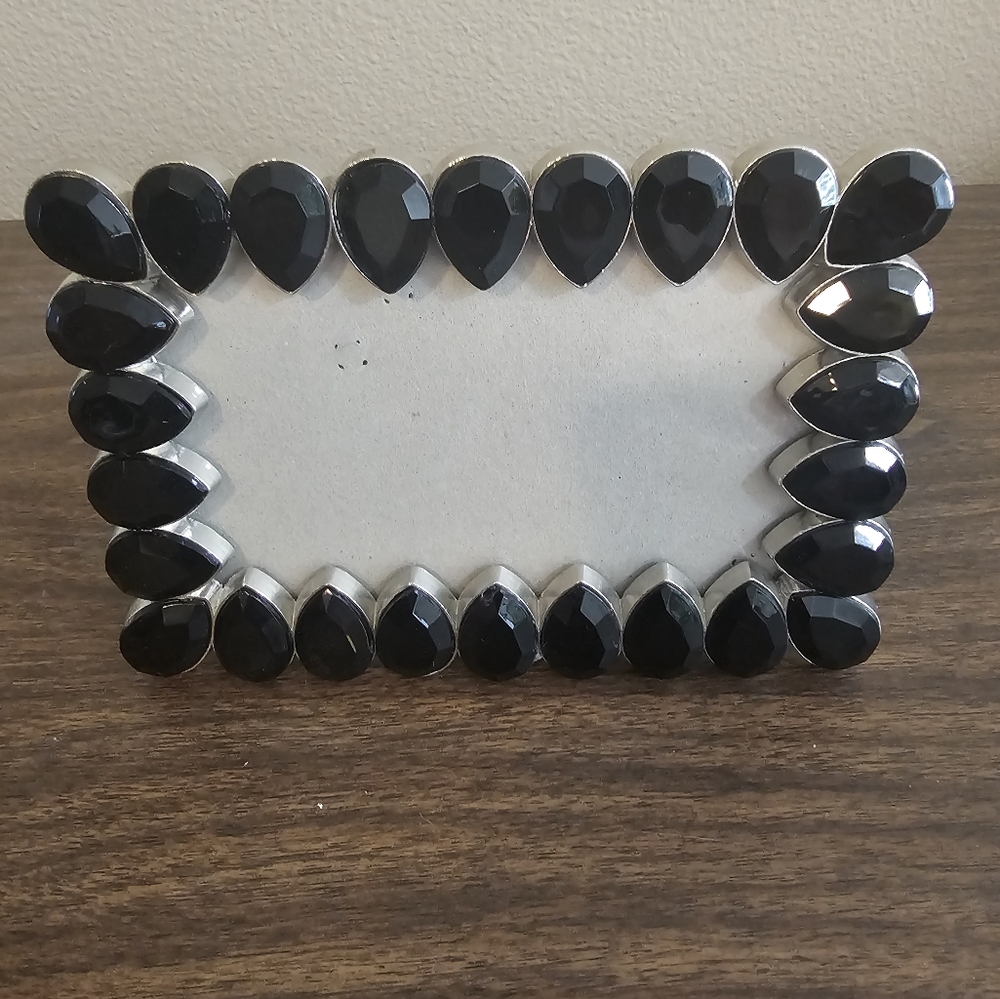 5 X 7 Black Teardrop Gemstone Photo Frame - Picture 3 of 3